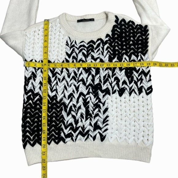 Zara black white and ivory angora blend sweater size M - Picture 6 of 8